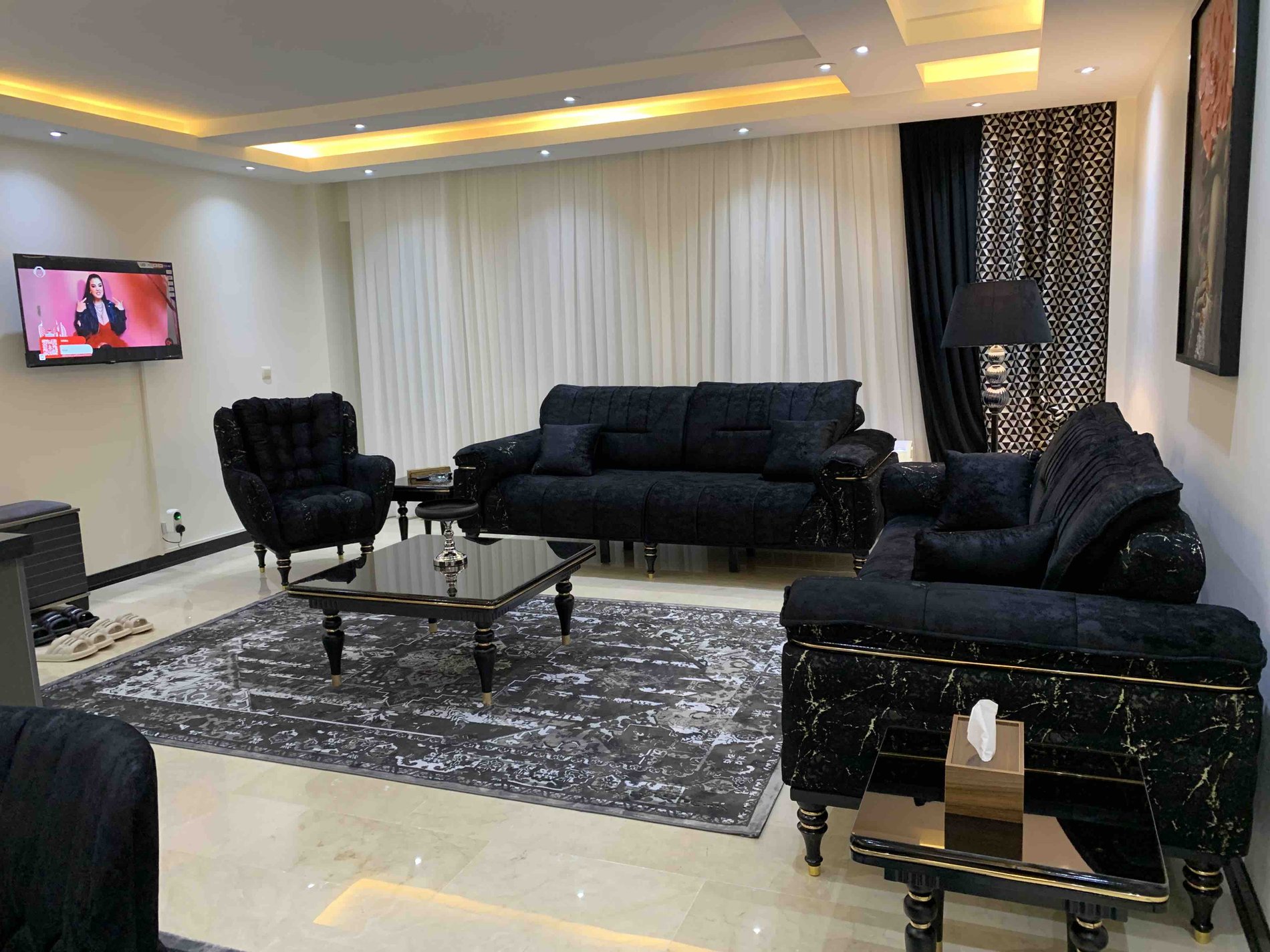 آپارتمان دوخوابه نیکنام ولیعصر