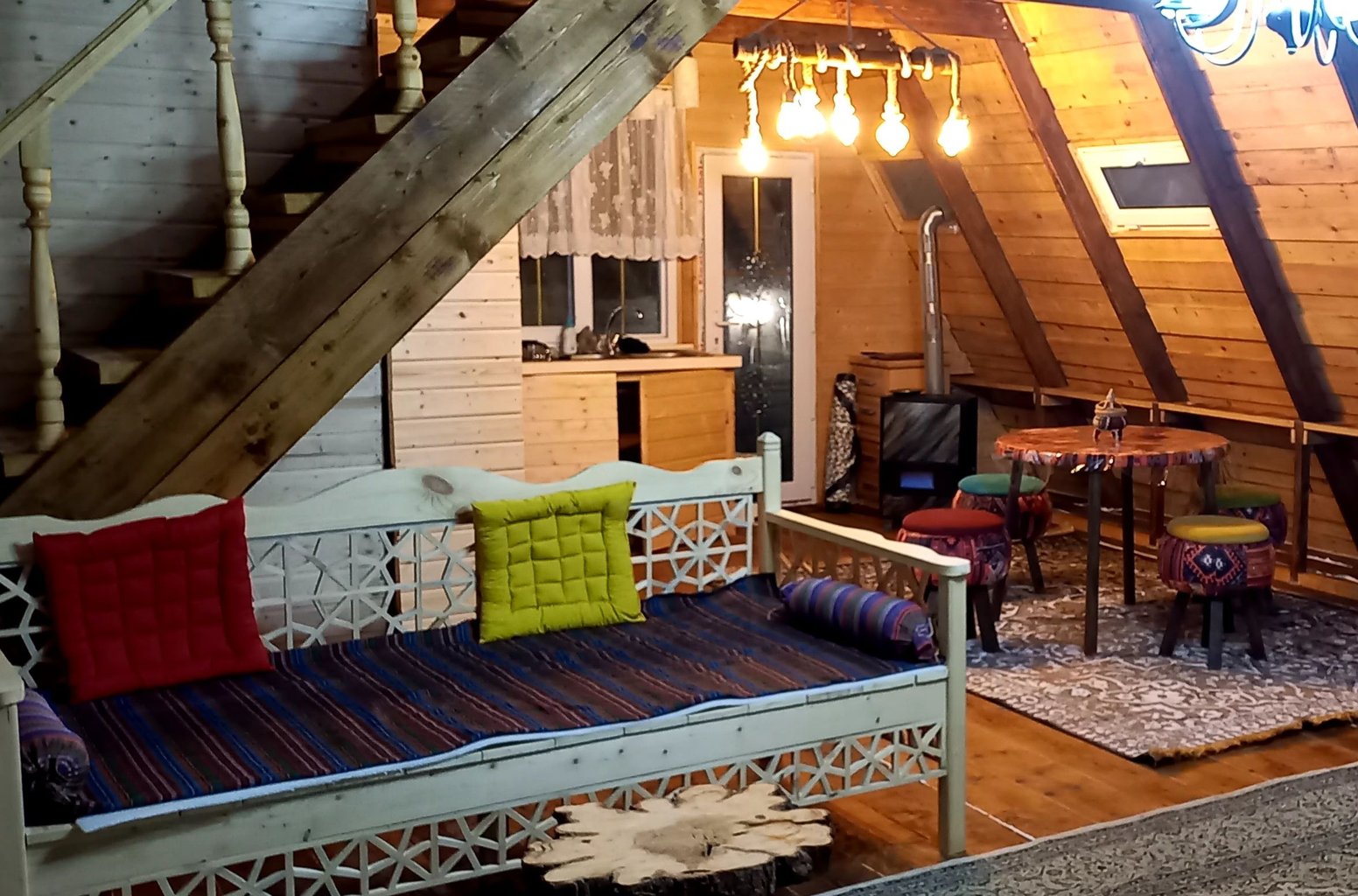 کلبه دوخوابه چوبی صبا