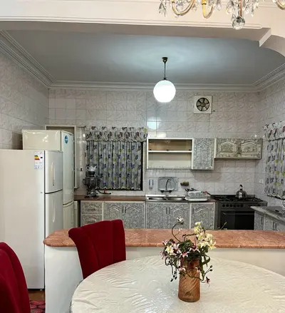 ویلا دوخوابه ساحلی استخردار آبگرم خزر