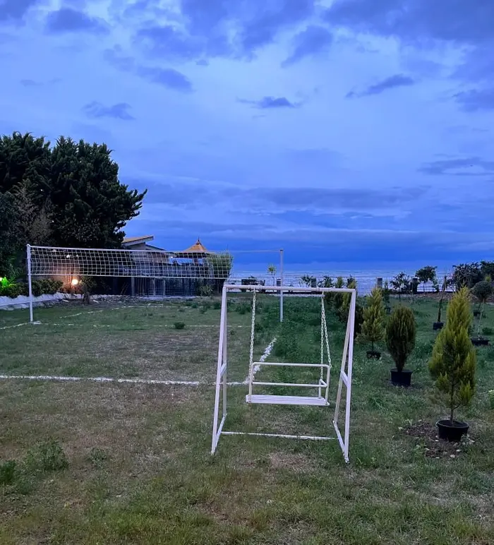 ویلا دوخوابه ساحلی استخردار آبگرم خزر