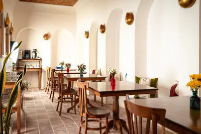 اقامتگاه سنتی توراندخت - واحد سه دری