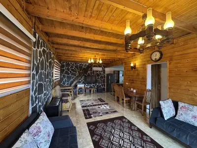 کلبه دوخوابه سیاسان