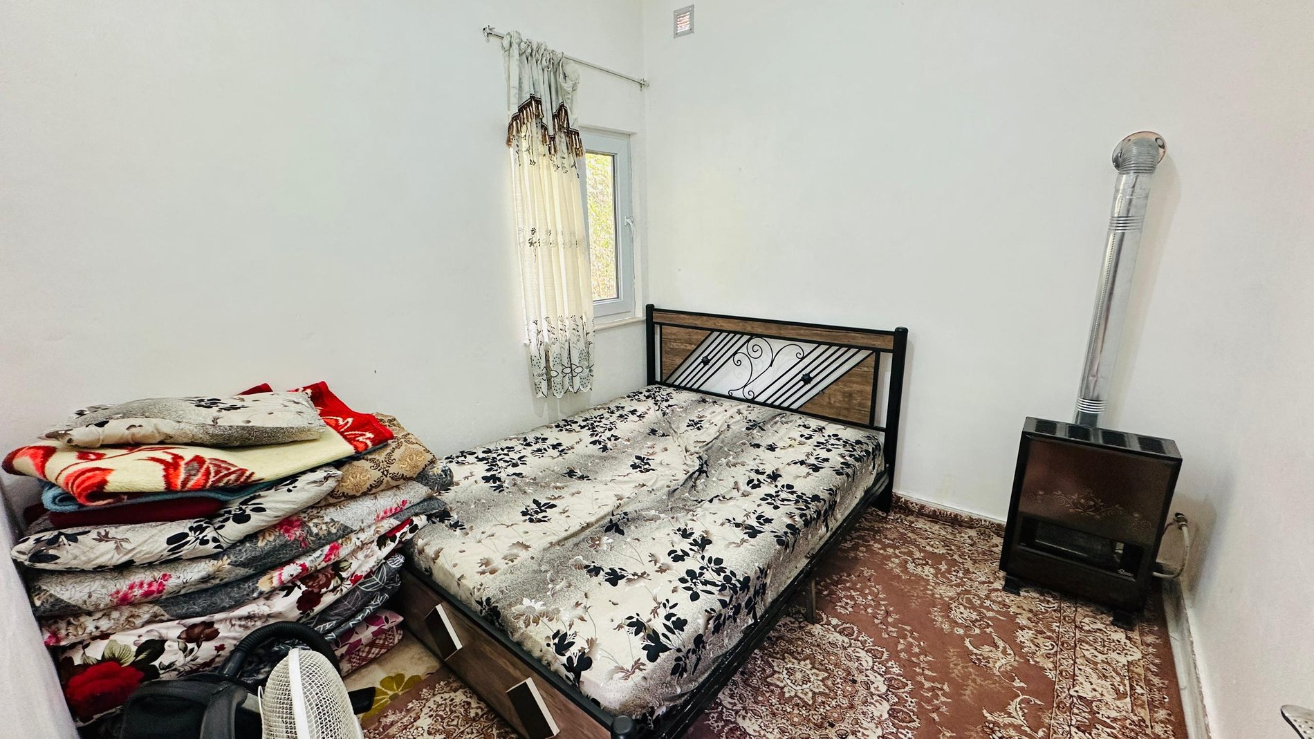 ویلا یک خوابه جنگلی جوانمرد