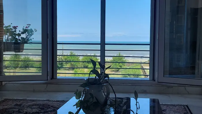 ویلا یک خوابه ساحلی دریا کد 1