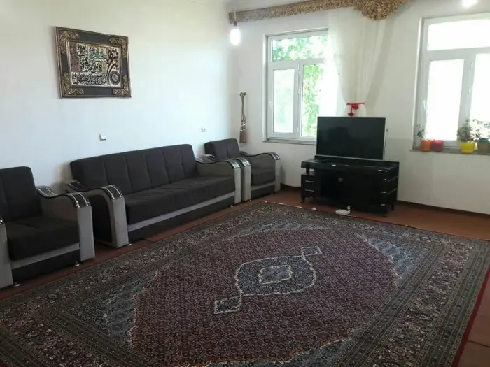 ویلا یک خوابه باغ عابدی - حال وپذیرایی