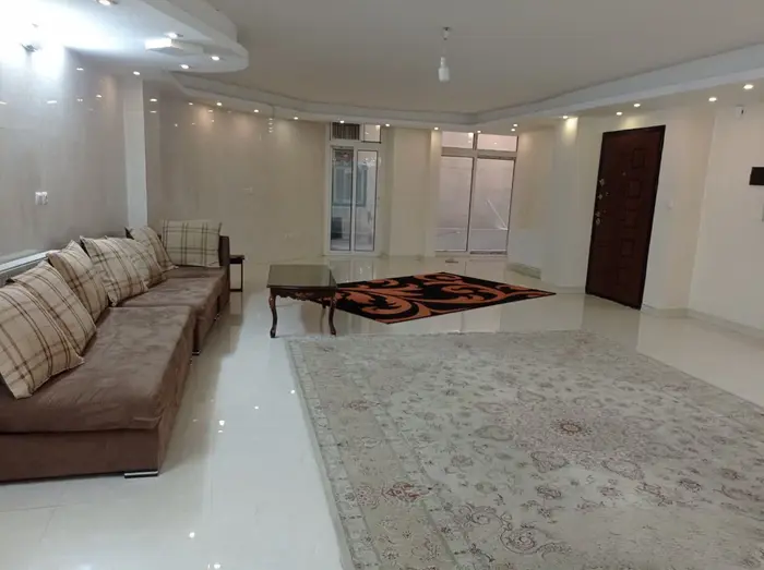 آپارتمان یک خوابه شاتوت 5