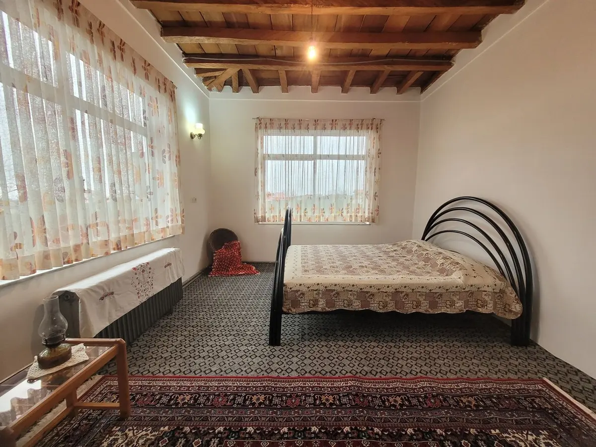 بوم گردی کیجاسرا - واحد کنج سر