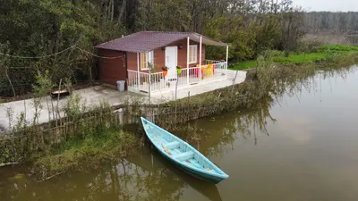 کلبه یک خوابه آب بندان