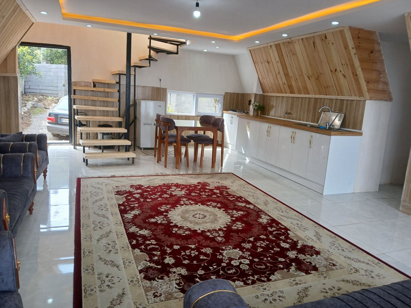 کلبه دوخوابه سویسی پدر