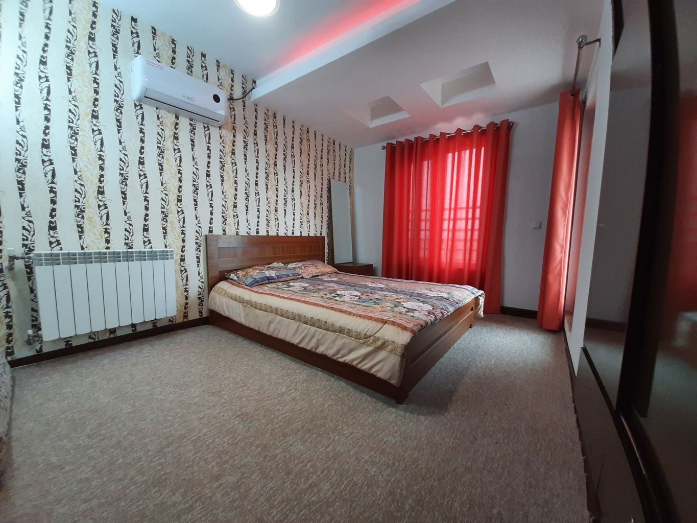 آپارتمان دوخوابه ساحلی گلشهر - اتاق خواب ۱