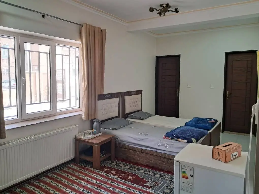 مسافرخانه زارع - واحد 1