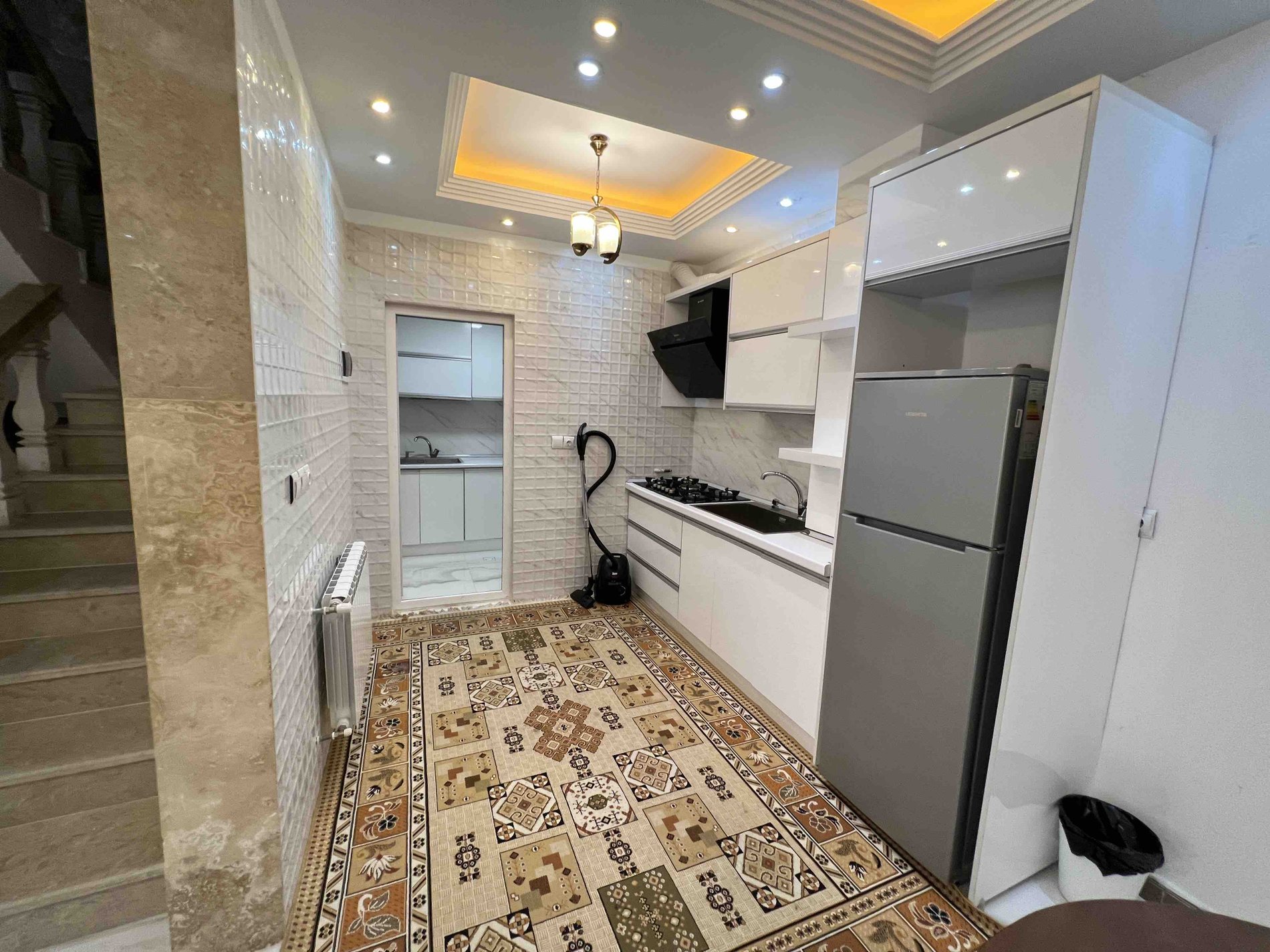 دوخوابه تريبلكس استخردار آبگرم منور 1