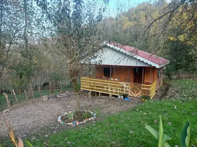 کلبه یک خوابه جنگلی آمادای