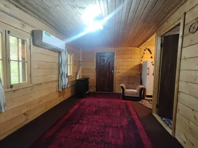 کلبه یک خوابه جنگلی آمادای