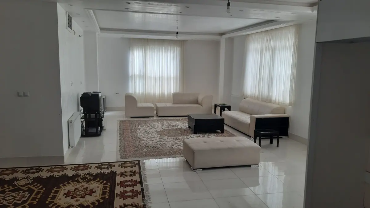 آپارتمان دوخوابه دانش ۳