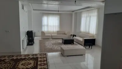 آپارتمان دوخوابه دانش ۳