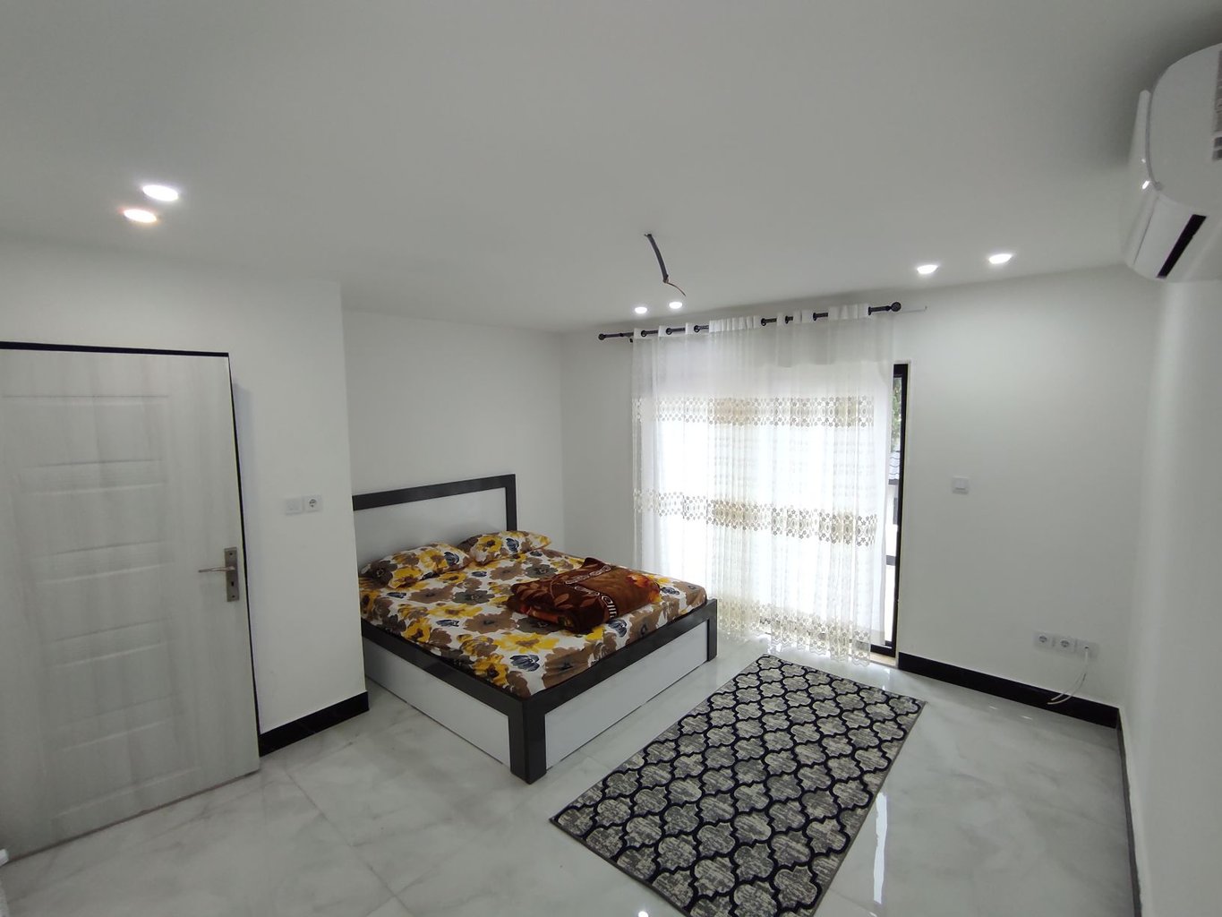 ویلا چهارخوابه تریپلکس غازیان