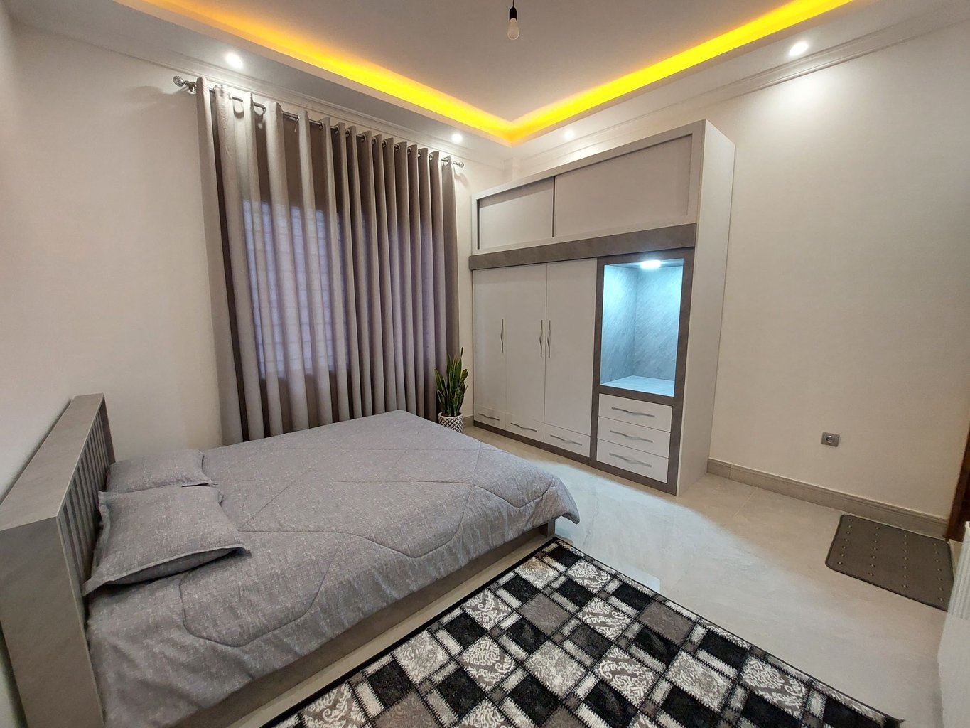 سه خوابه استخردار آبگرم نیلوفر 4