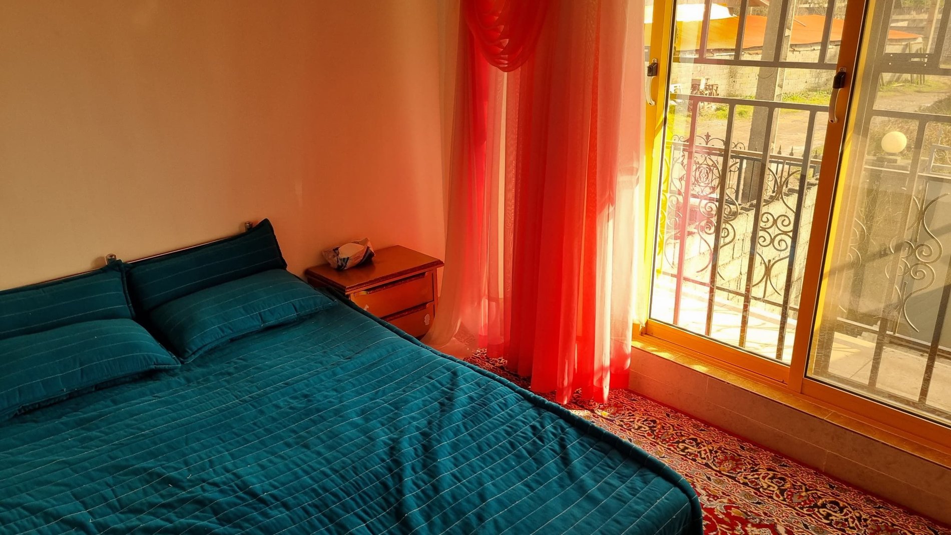 دوخوابه فرحناز