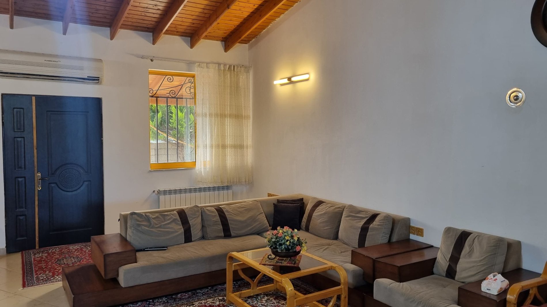 دوخوابه فرحناز