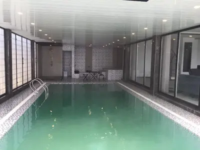 ویلا چهارخوابه استخردار آبگرم مدرن شهری