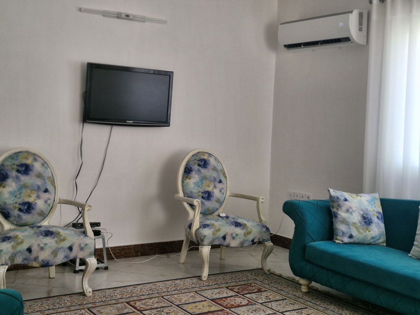 سوئیت یک خوابه مانلی همکف