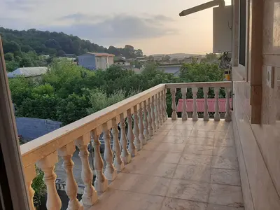 سوئیت یک خوابه خانه مسافر مانلی