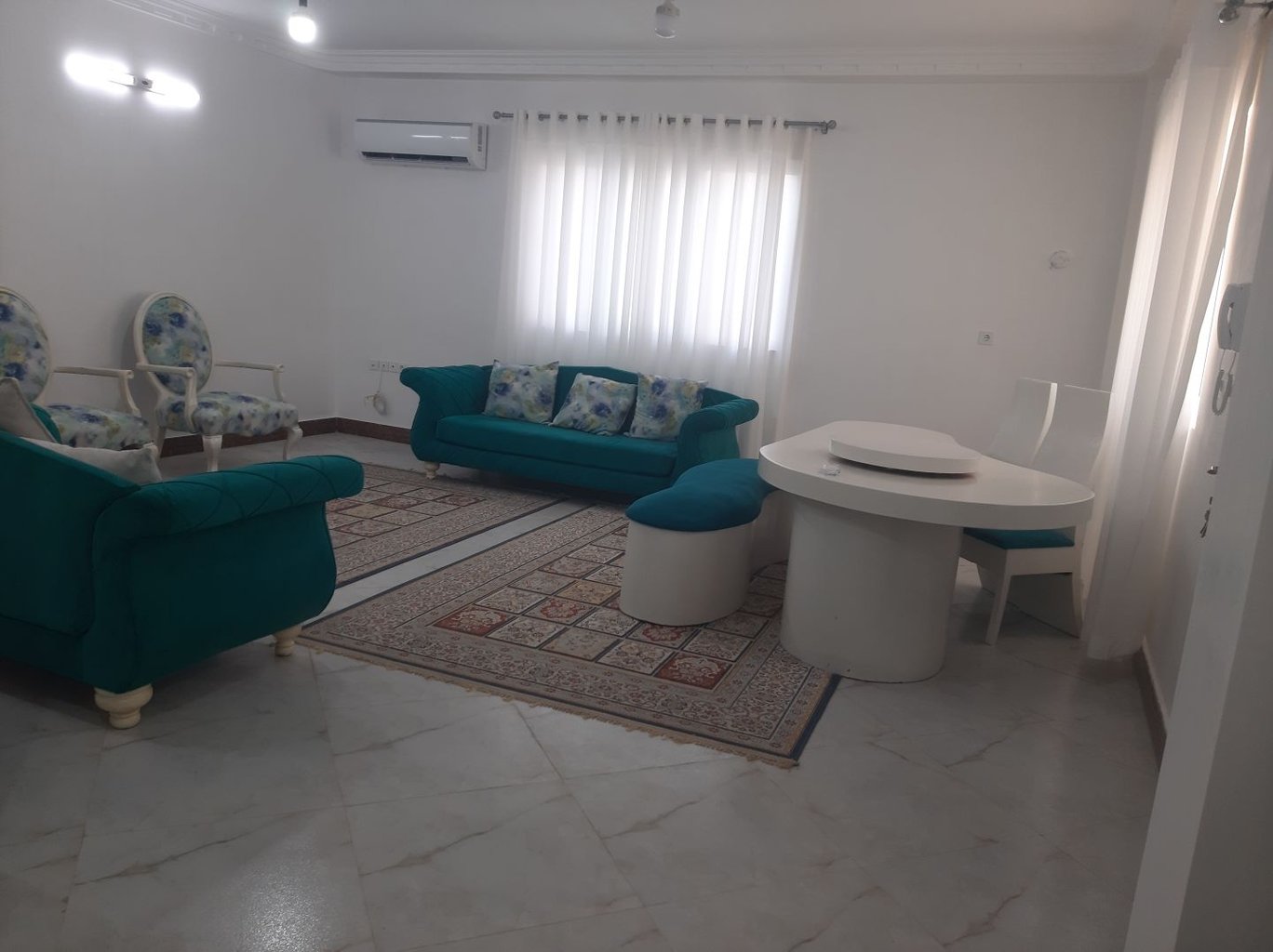 سوئیت یک خوابه مانلی همکف