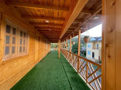 کلبه فلت پای کوه دران