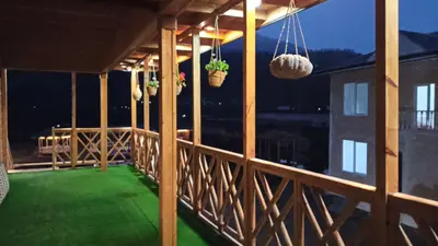 کلبه فلت پای کوه دران ۱