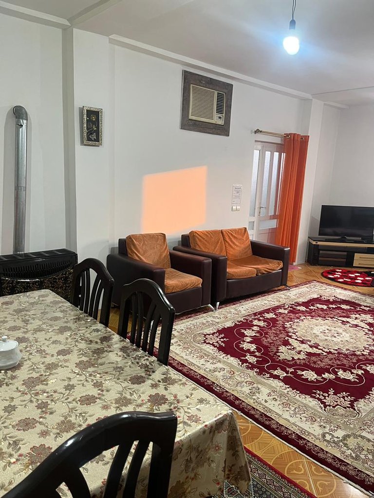 سوئیت فلت گلور 1