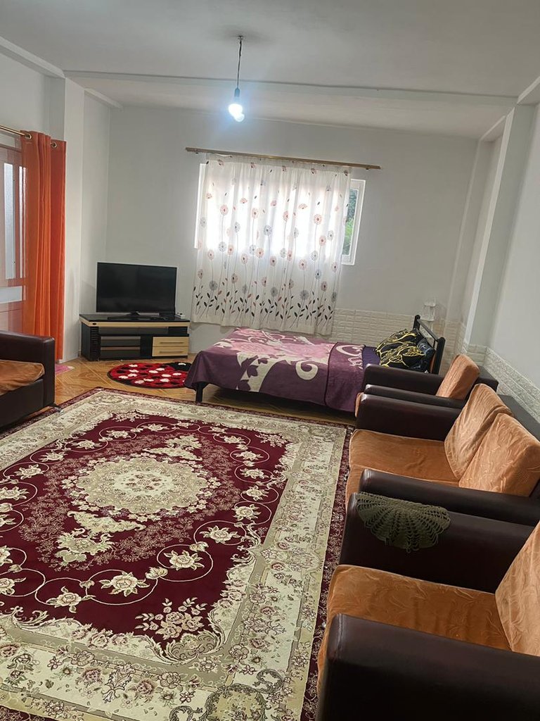 سوئیت فلت گلور 1