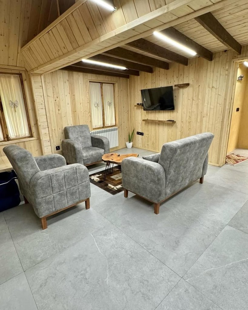 یک خوابه دوبلکس سوئیسی سنگی