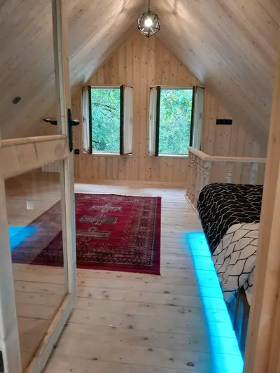 کلبه یک خوابه دوبلکس سوئیسی سنگی