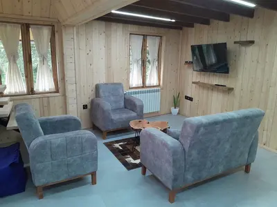 کلبه یک خوابه دوبلکس سوئیسی سنگی