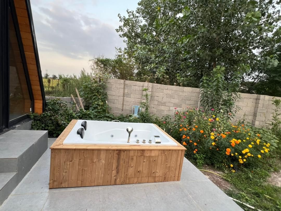 دوخوابه سوئیسی جکوزی دار دنج
