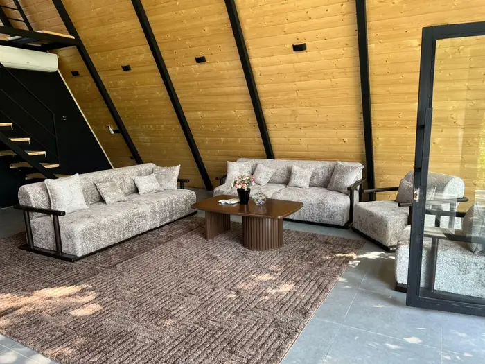 کلبه دوخوابه سوئیسی دوبلکس جکوزی دار آویشو