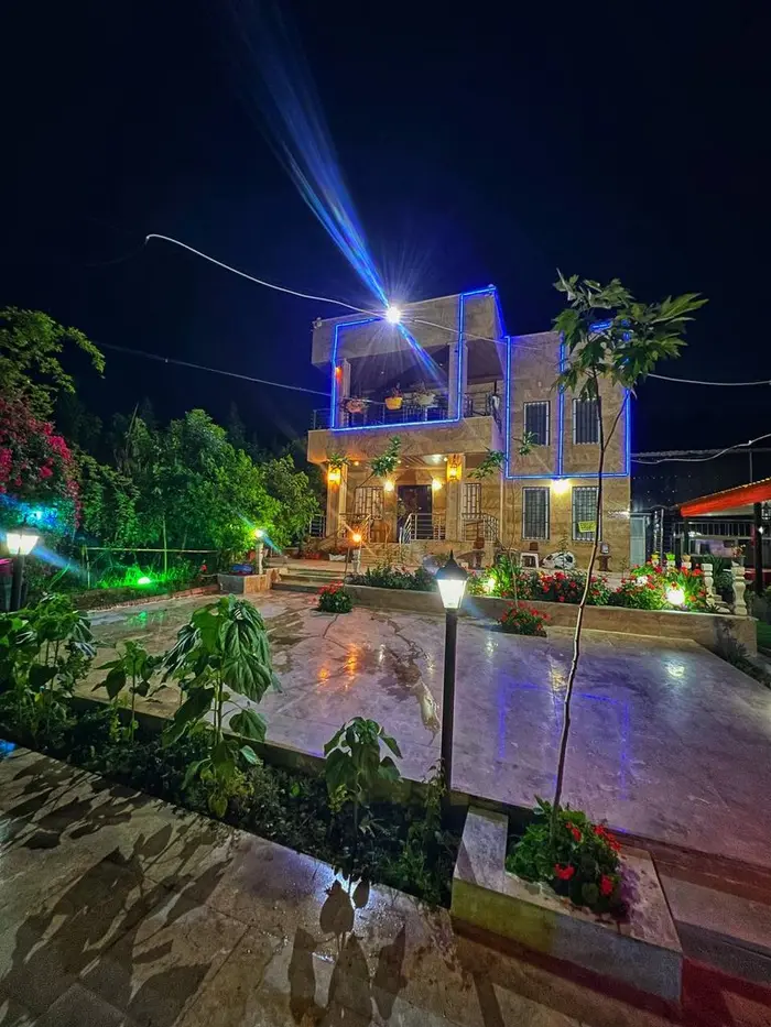 ویلا پنج خوابه دوبلکس استخردار آبگرم باغ یکم