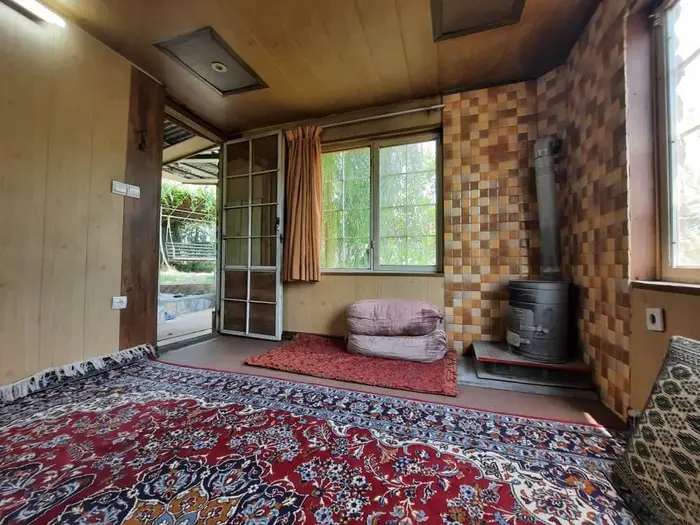 کلبه یک خوابه درختی سرخکلاتپه - اتاق خواب طبقه پایین کلبه