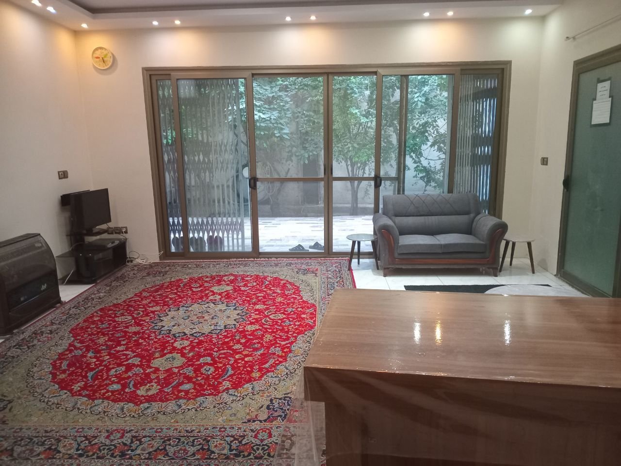 ویلا یک خوابه استخردار آبگرم سنبل 1