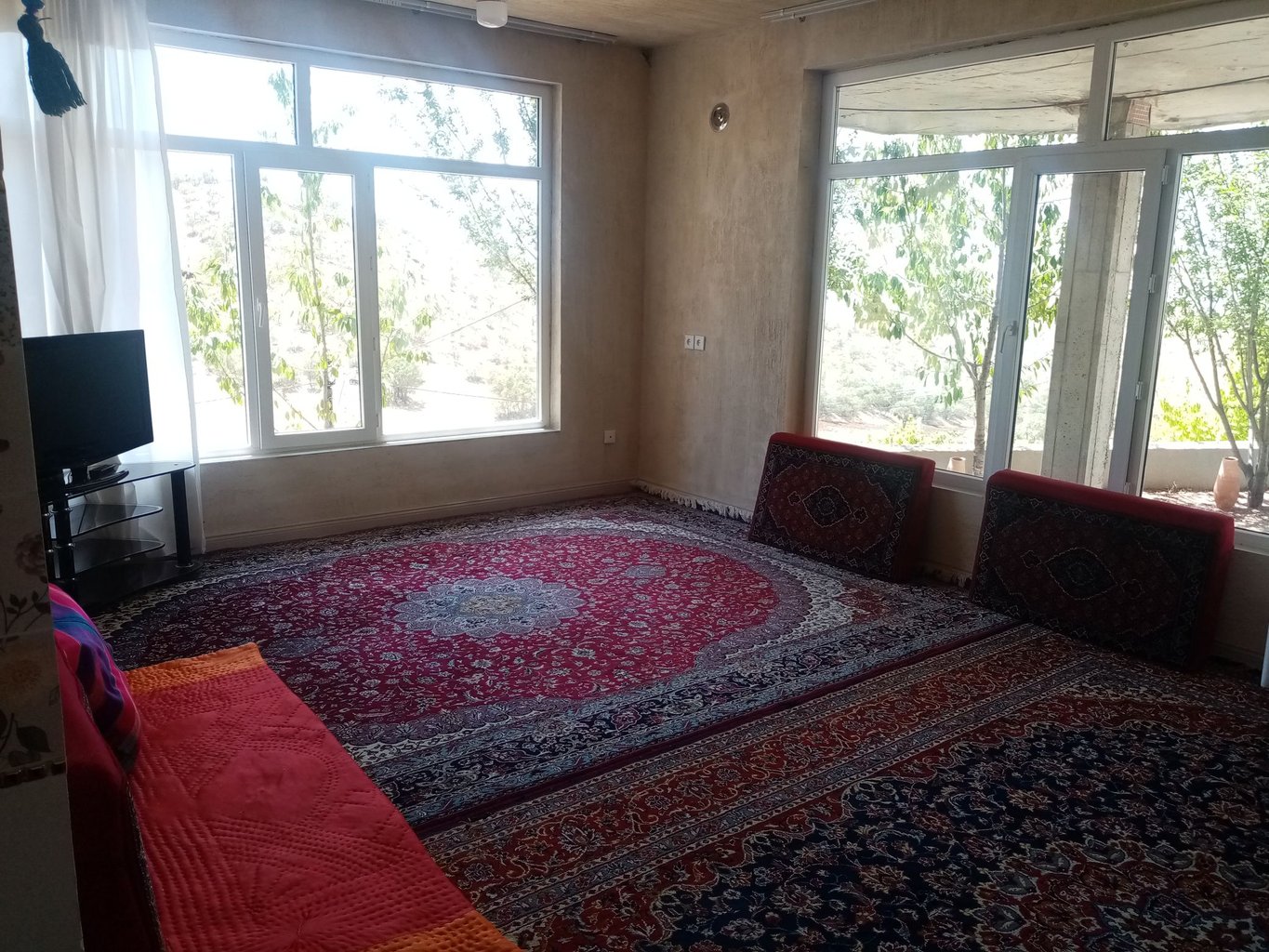 بوم گردی سنتی آریو - واحد 1