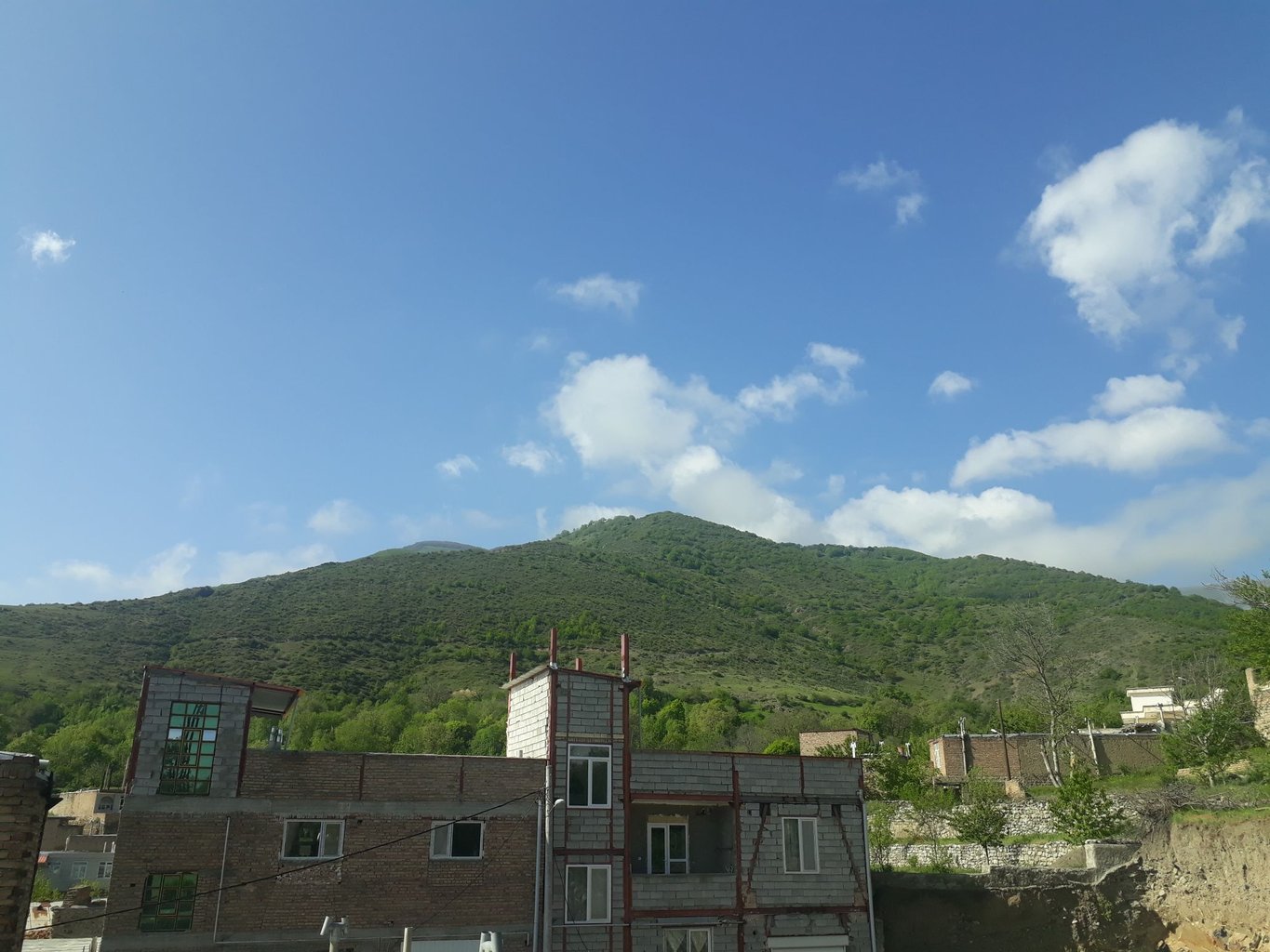 ویلا دوخوابه ارسباران - نمایی ازپنجره جنوبی