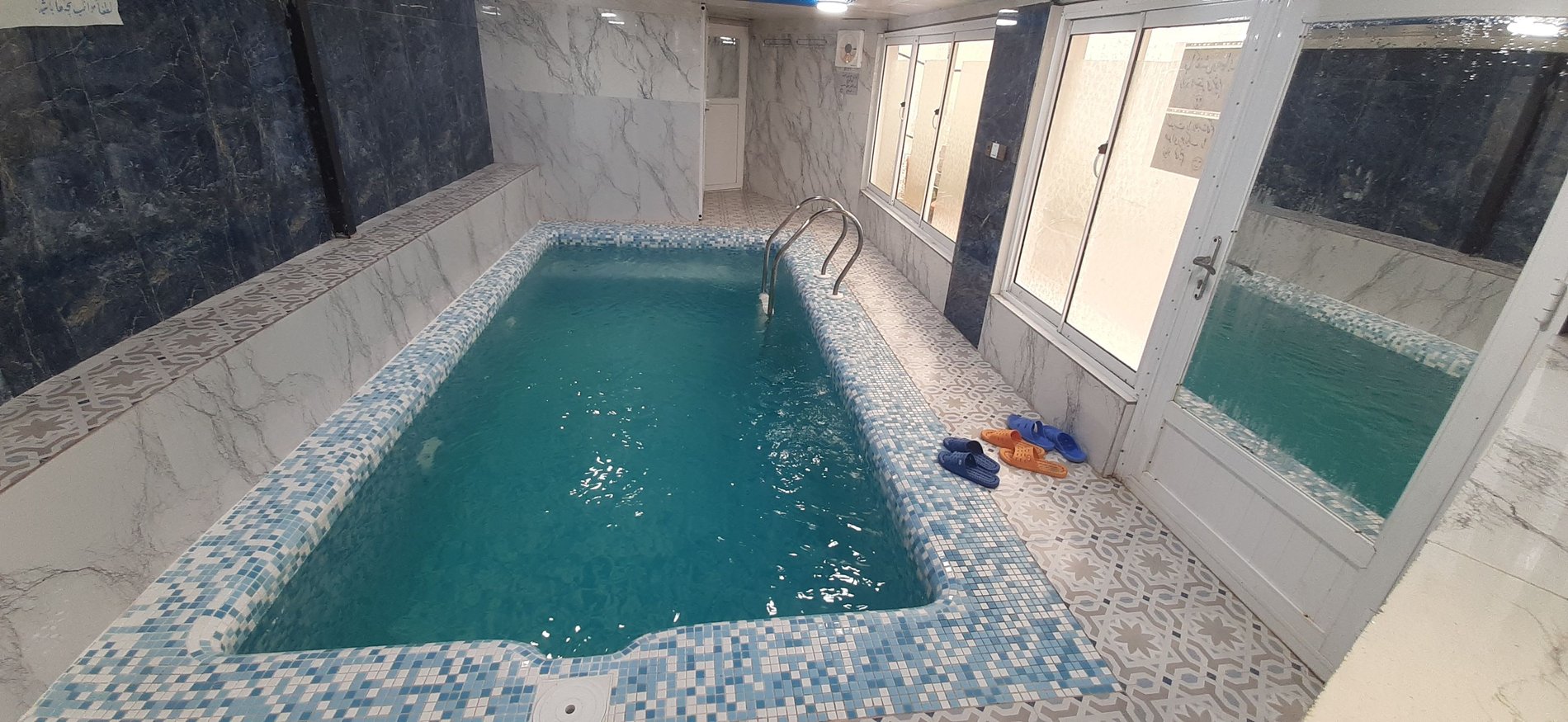 ویلا دوخوابه استخردار آبگرم جوارم