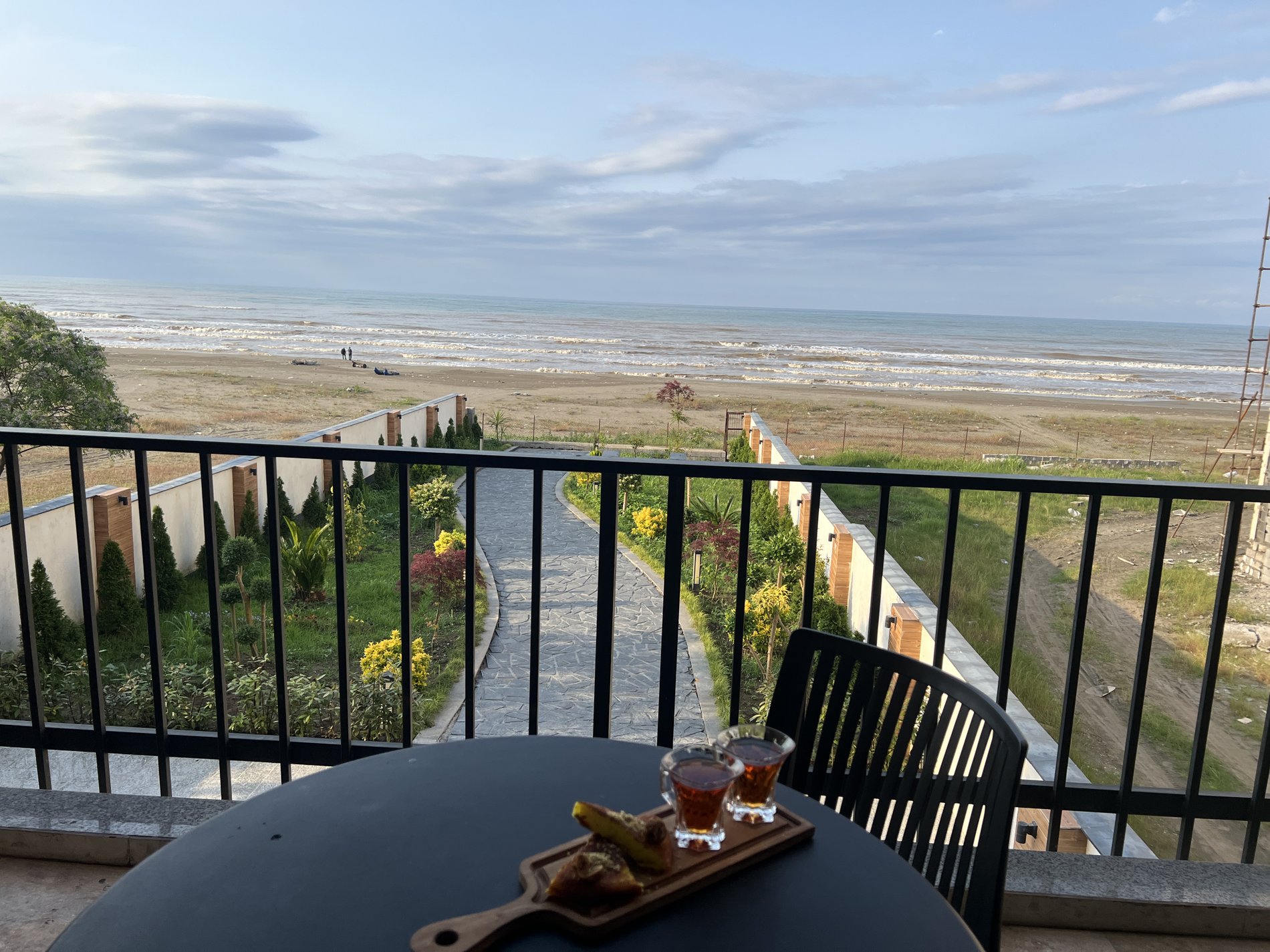 آپارتمان یک خوابه ساحلی ١٧ شهريور