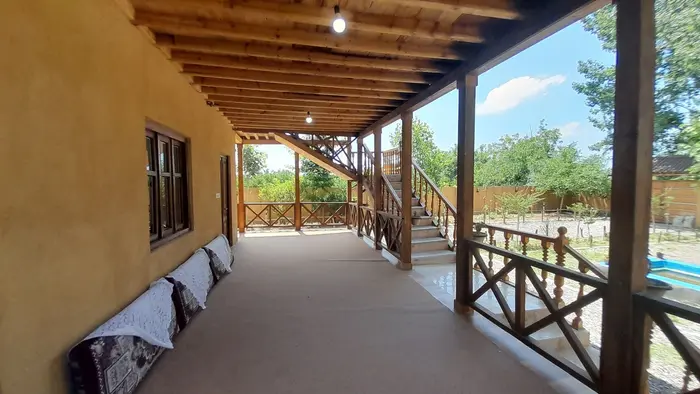 فلت صنوبر سلیمانی - تراس طبقه اول