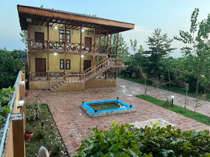 فلت صنوبر سلیمانی - نمای حیاط جلو