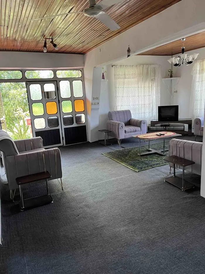 ویلا سه خوابه جنگلی اردیبهشت - ورودی ویلا