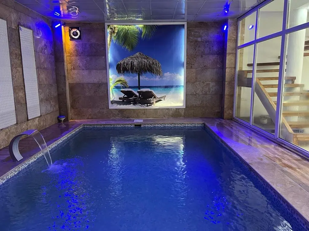 ویلا ویلا استخردار در شهرک خصوصی