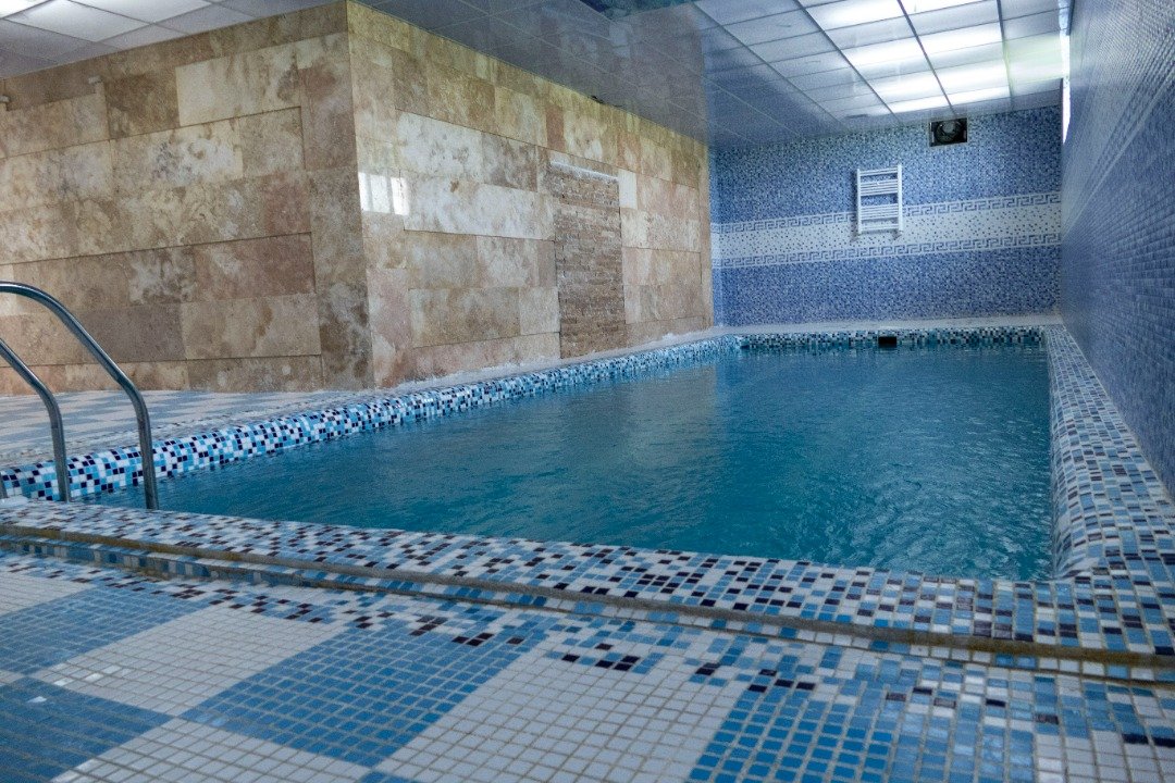 سه خوابه استخردار ابگرم طلوع