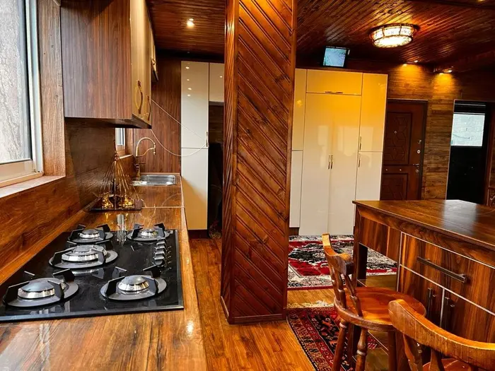 کلبه دوخوابه تریپلکس کارن